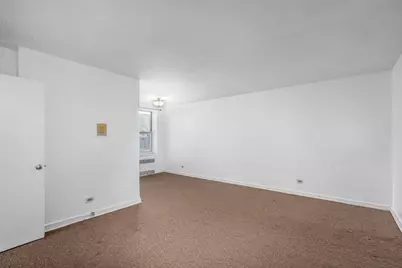 67-30 Clyde Street #7S, Forest Hills, NY 11375 - Photo 3