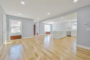 49 Carol St, West Hempstead, NY 11552 - Photo 11