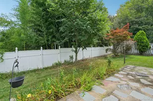 152 Lake Rd, Valley Cottage, NY 10989 - Photo 27