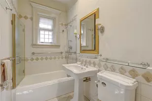 44 North Dr, Manhasset, NY 11030 - Photo 33