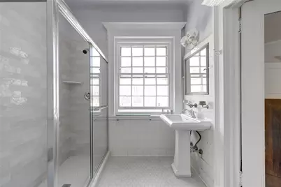 44 North Drive, Manhasset, NY 11030 - Photo 27