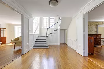 44 North Drive, Manhasset, NY 11030 - Photo 13