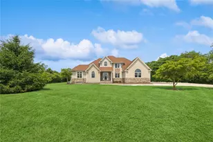 1465 Ackerly Pond Ln, Southold, NY 11971 - Photo 3