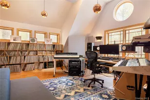 15 Old Farm Rd, Rhinebeck, NY 12572 - Photo 21