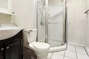 56 South St, New York, NY 10310 - Photo 23