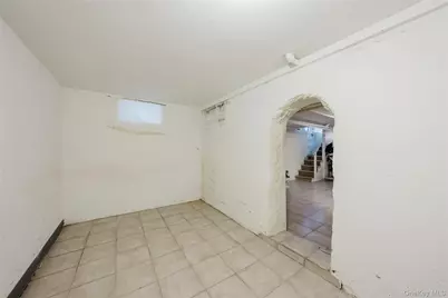 4220 Wickham Avenue, Bronx, NY 10466 - Photo 31