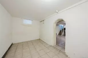 4220 Wickham Ave, Bronx, NY 10466 - Photo 31