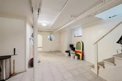 4220 Wickham Avenue, Bronx, NY 10466 - Photo 29