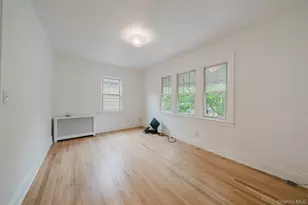 4220 Wickham Ave, Bronx, NY 10466 - Photo 11