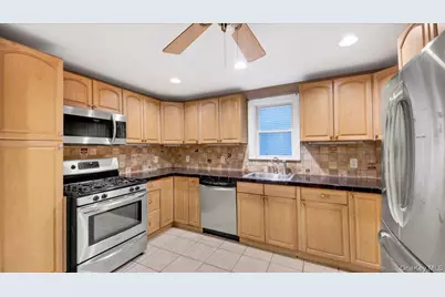 178 Crescent Place, Yonkers, NY 10704 - Photo 17