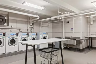 73-12 35th Avenue #C24, Jackson Heights, NY 11372 - Photo 17