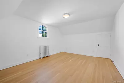 355 Sprain Road, Yonkers, NY 10710 - Photo 23