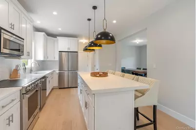 9 Fanning Avenue, Hampton Bays, NY 11946 - Photo 5