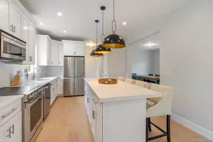 9 Fanning Ave, Hampton Bays, NY 11946 - Photo 5