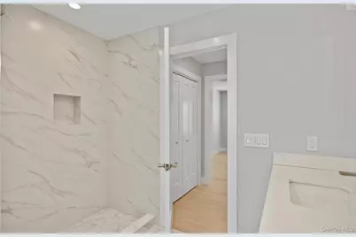 7 Fanning Avenue, Hampton Bays, NY 11946 - Photo 11