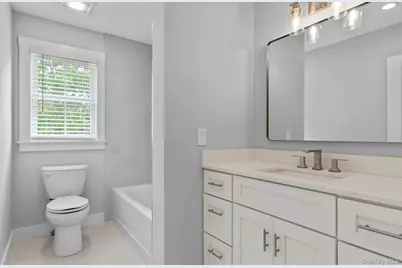 7 Fanning Avenue, Hampton Bays, NY 11946 - Photo 15