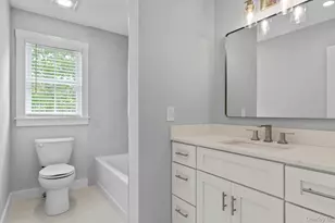 7 Fanning Ave, Hampton Bays, NY 11946 - Photo 15