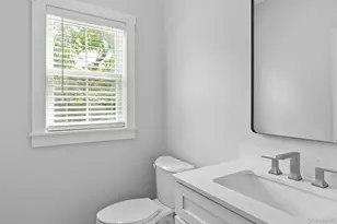 7 Fanning Ave, Hampton Bays, NY 11946 - Photo 17