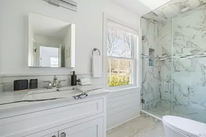 9 Jennifers Path, Quiogue, NY 11978 - Photo 17