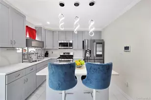 3152 Randall Ave, Bronx, NY 10465 - Photo 17