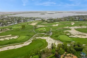 1302 Azure Pl, Hewlett, NY 11557 - Photo 29