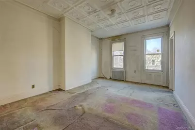 25-35 Crescent Street, Astoria, NY 11102 - Photo 17