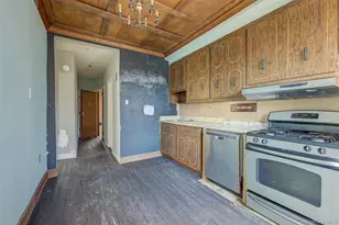 25-35 Crescent St, Astoria, NY 11102 - Photo 21