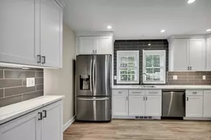 20 Robert Rd, Glen Cove, NY 11542 - Photo 3