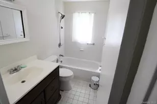 5 Anchorage Ln, Oyster Bay, NY 11771 - Photo 3