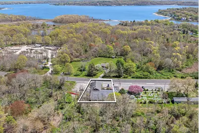 69465 Main Road, Greenport, NY 11944 - Photo 17