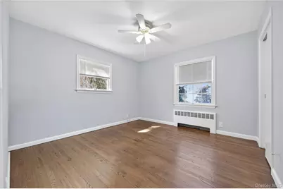 8 Crestwood Drive, Huntington Station, NY 11746 - Photo 13