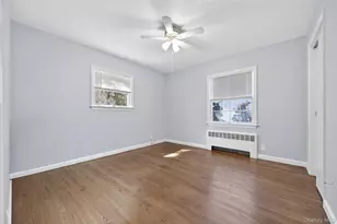 8 Crestwood Dr, Huntington Station, NY 11746 - Photo 13