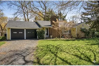 8 Crestwood Drive, Huntington Station, NY 11746 - Photo 1