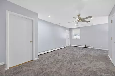 8 Crestwood Drive, Huntington Station, NY 11746 - Photo 17