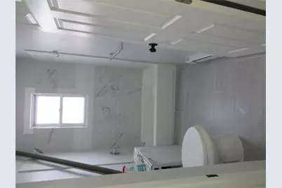 949 E 213th Street, Bronx, NY 10469 - Photo 11