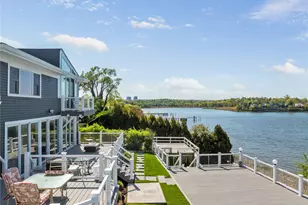 14 Shore Cliff Pl, Great Neck, NY 11023 - Photo 13