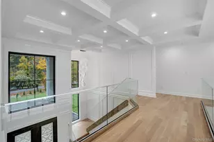 412 Mill River Rd, Oyster Bay, NY 11771 - Photo 21