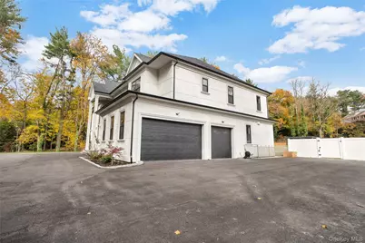 412 Mill River Road, Oyster Bay, NY 11771 - Photo 3