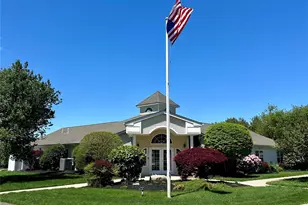 1403 Pebble Beach Path, Riverhead, NY 11901 - Photo 31