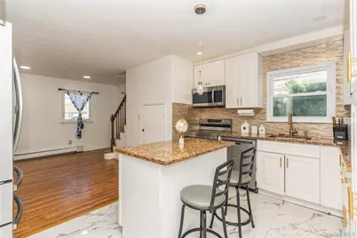 1003 Washington Street, Baldwin, NY 11510 - Photo 7