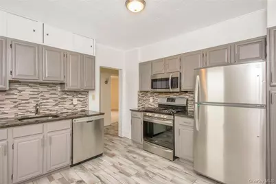 209 Grand Street, Mamaroneck, NY 10543 - Photo 3