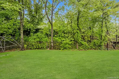 209 Grand Street, Mamaroneck, NY 10543 - Photo 15