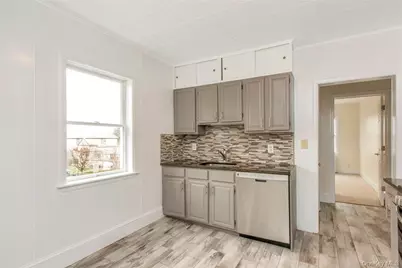 209 Grand Street, Mamaroneck, NY 10543 - Photo 5