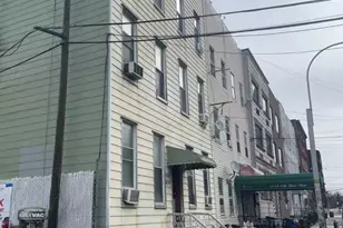 11-11 47th Rd, Long Island City, NY 11101 - Photo 1