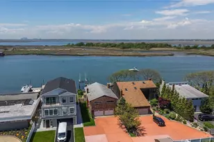 208 Block Ln, Island Park, NY 11558 - Photo 31