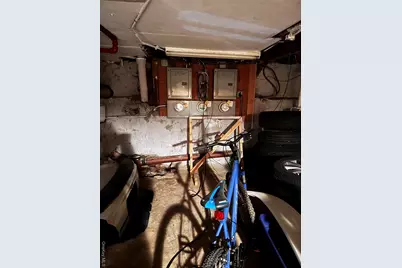 87-17 95th Ave, Ozone Park, NY 11416 - Photo 17