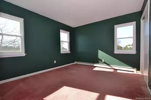 72 Old Farm Rd, Riverhead, NY 11901 - Photo 19