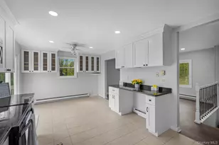 122 Susan Dr, Poughquag, NY 12570 - Photo 7