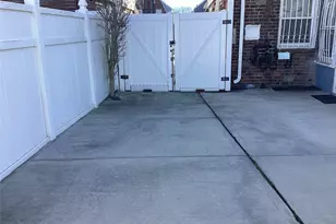 221-17 Murdock Ave, Queens Village, NY 11429 - Photo 23