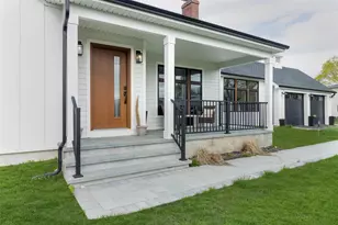 1475 Oaklawn Ave, Southold, NY 11971 - Photo 3